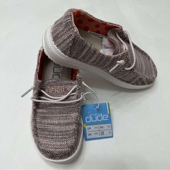 Hey Dude Wendy Youth Stretch Peach Bud Size K11 NEW WITH TAGS - Picture 2 of 6